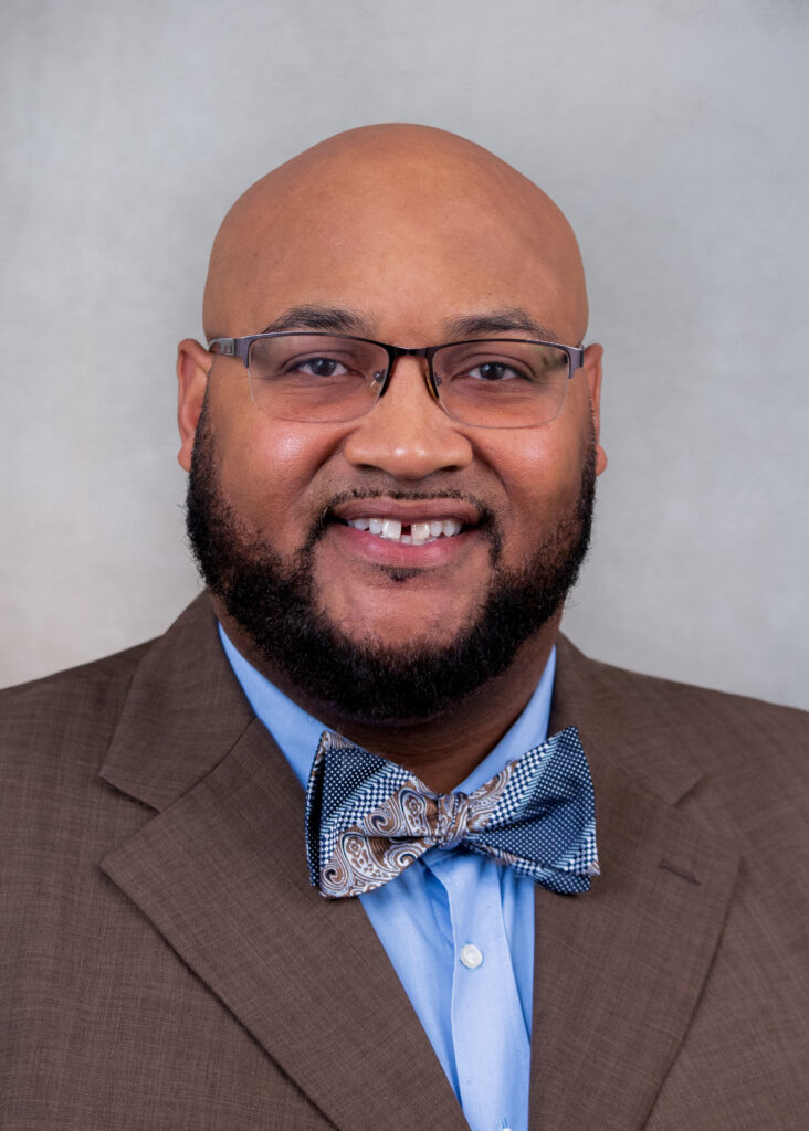 From Buffalo Bills linebacker to backing up students: Director of  Multicultural Student Services David White - The Leader